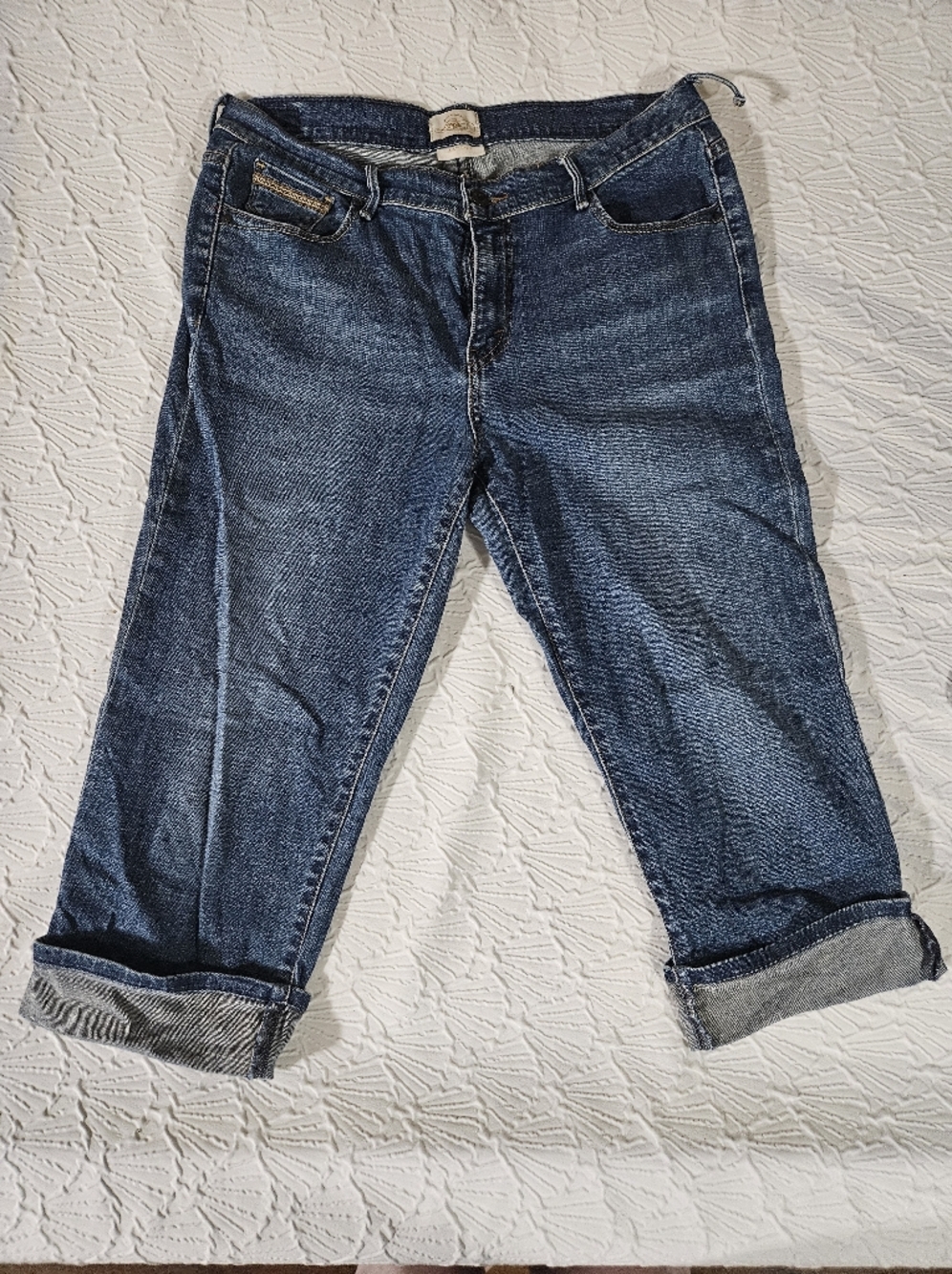 Levi's Dark Blue Cropped Roll-Cuff Jeans